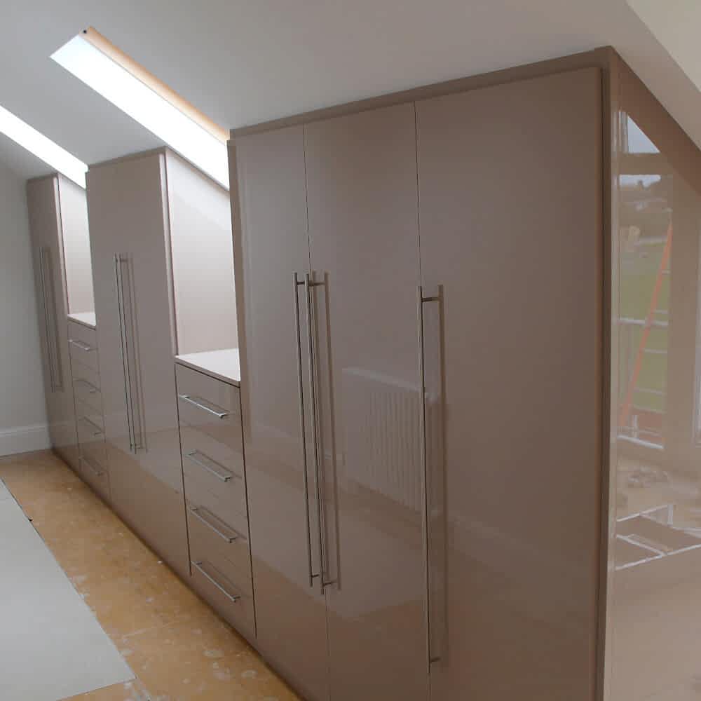 raydolap, ray dolap, giysi odası, gardrop, soyunma odası, raylı dolap